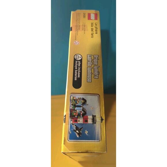 NIB LEGO Creator Lighthouse Point Light UP Brick (31051) Retired Factory Sealed - Picture 7 of 8